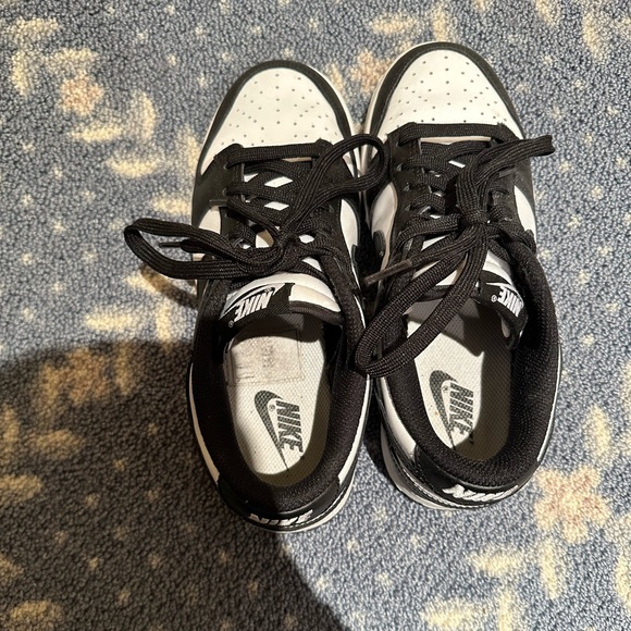 Nike Dunk Low white black panda (2021) - Picture 5 of 6